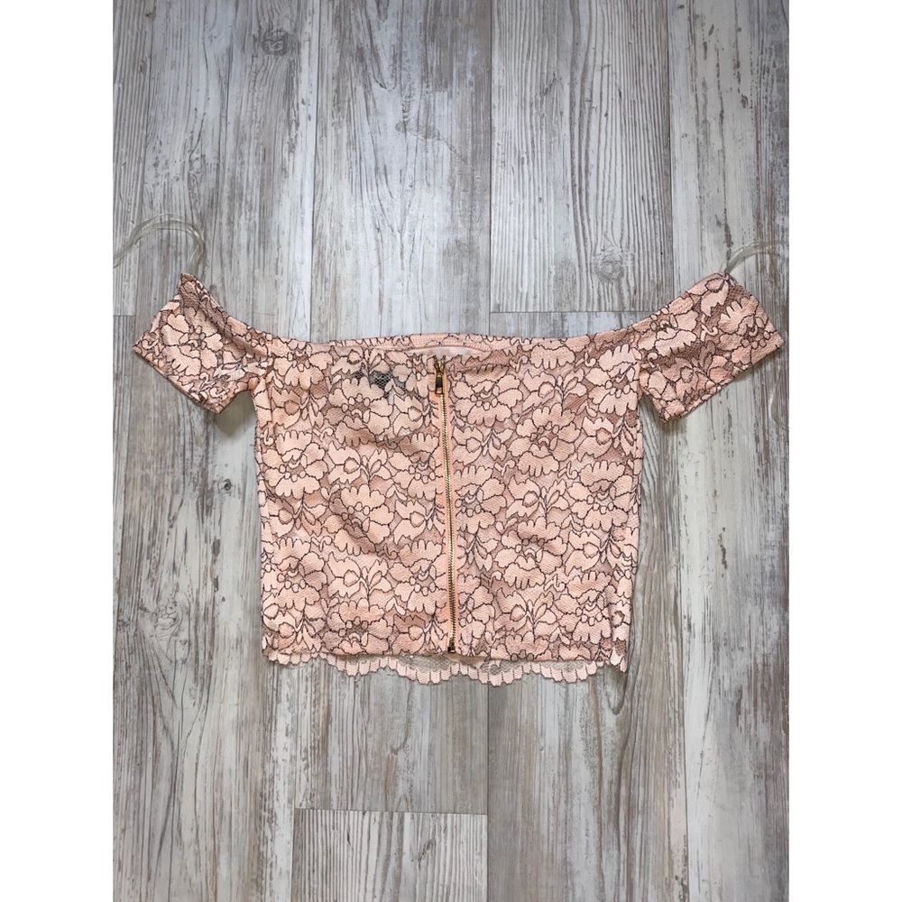 💜Pink lace crop top